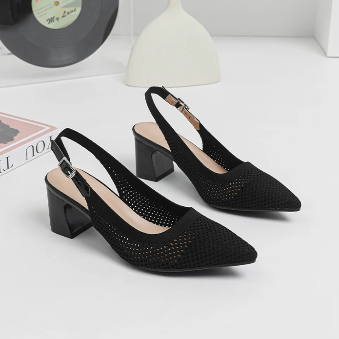 Hailey - Atmungsaktive Strickschuhe mit spitzer Zehe und Knöchelriemen