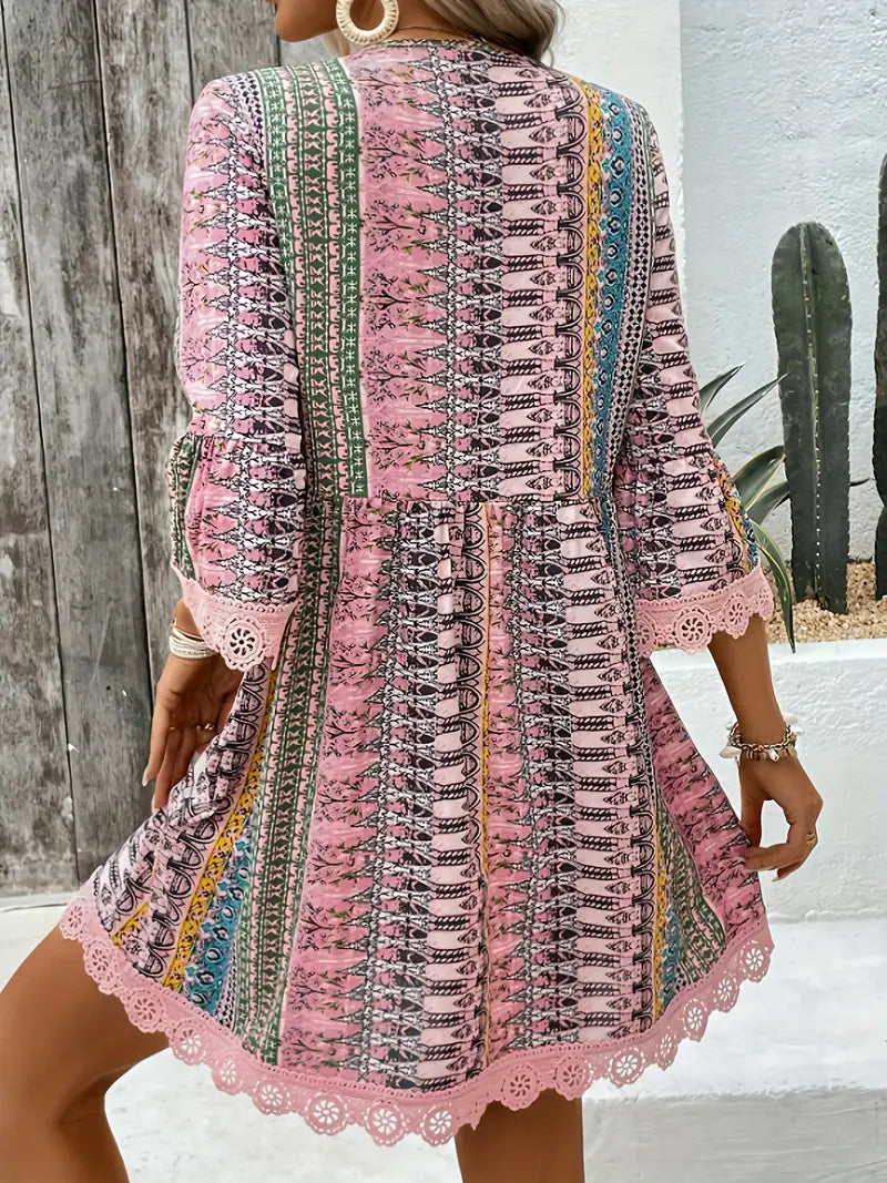 Claire | Elegantes Kleid mit V-Ausschnitt für Frauen mit Spitzenrand