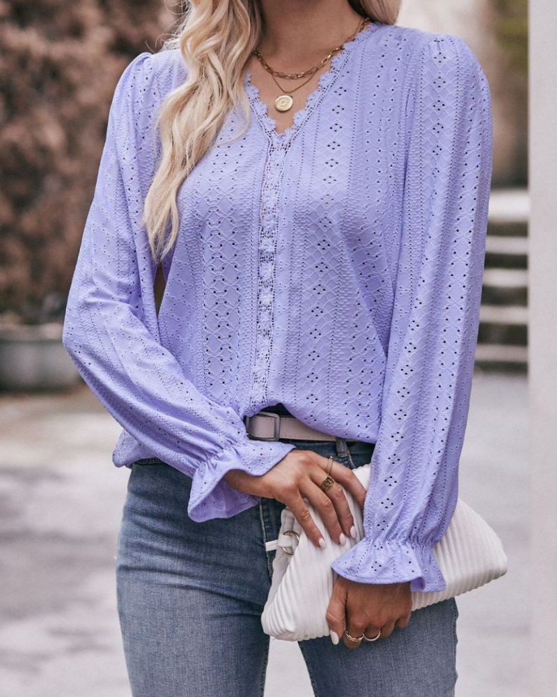 Rhea - Elegante Bluse mit V-Ausschnitt und Volantärmeln