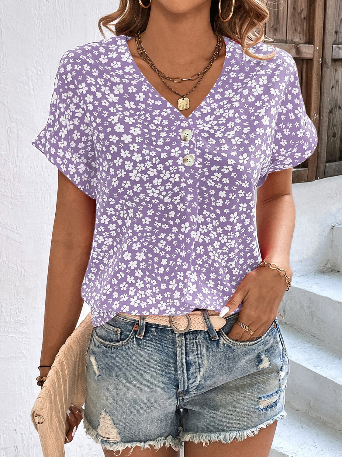 Abigale - Lässige Bluse mit Blumenmuster, V-Ausschnitt und kurzen Ärmeln
