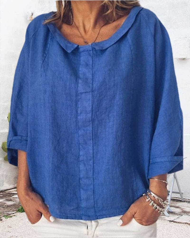 Nora | Ein locker sitzendes Hemd in einer einfarbigen Farbe