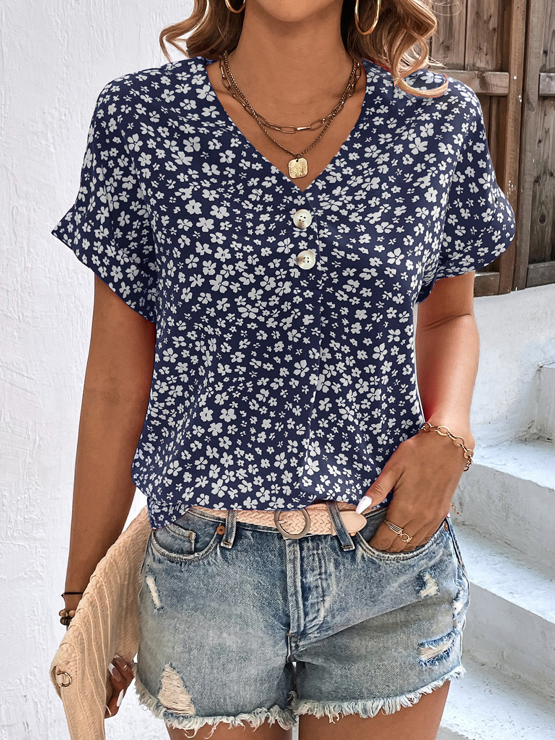 Abigale - Lässige Bluse mit Blumenmuster, V-Ausschnitt und kurzen Ärmeln