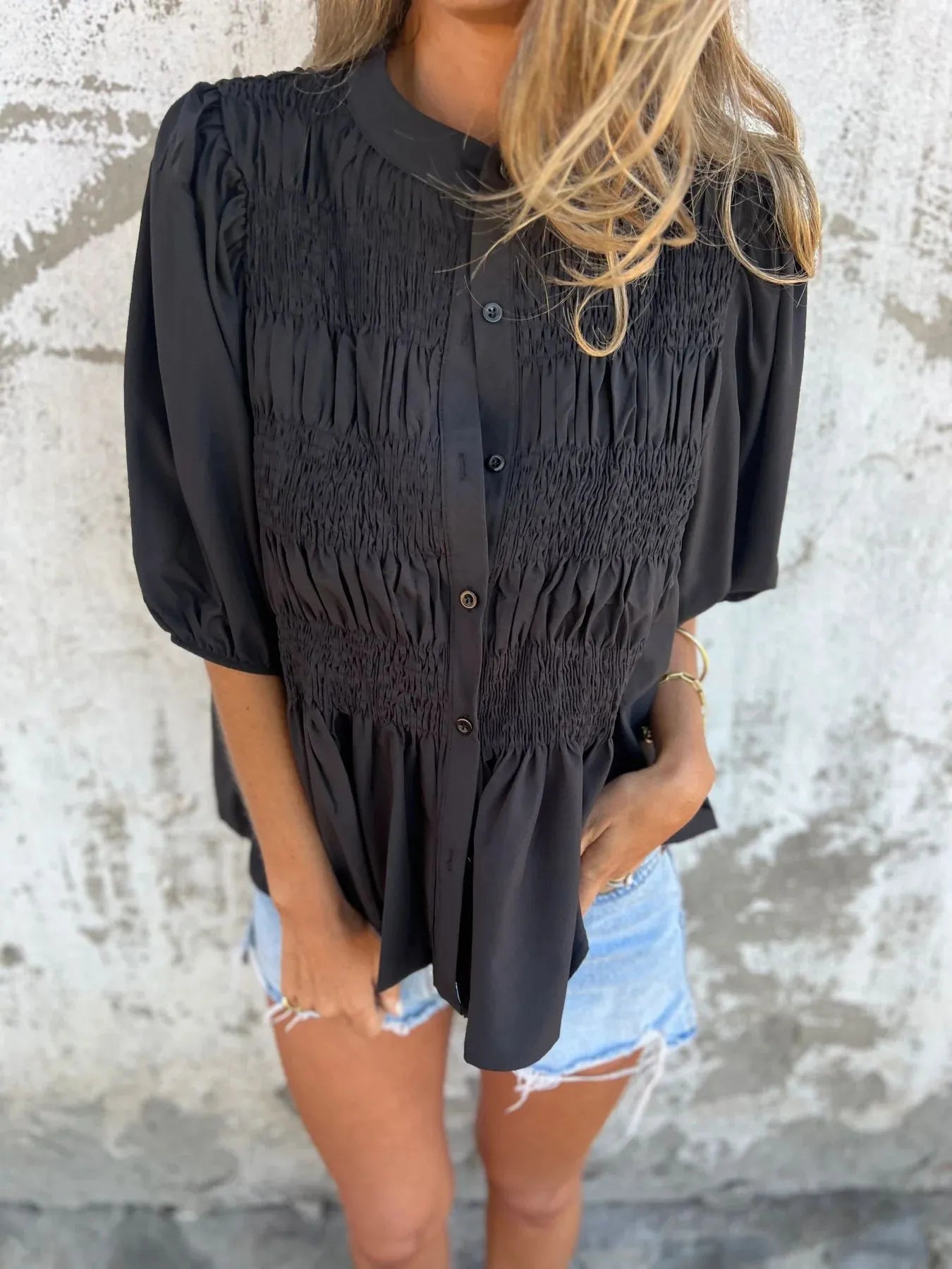 Lanie - Bluse mit Puffärmeln, Knopfleiste und Volant-Saum