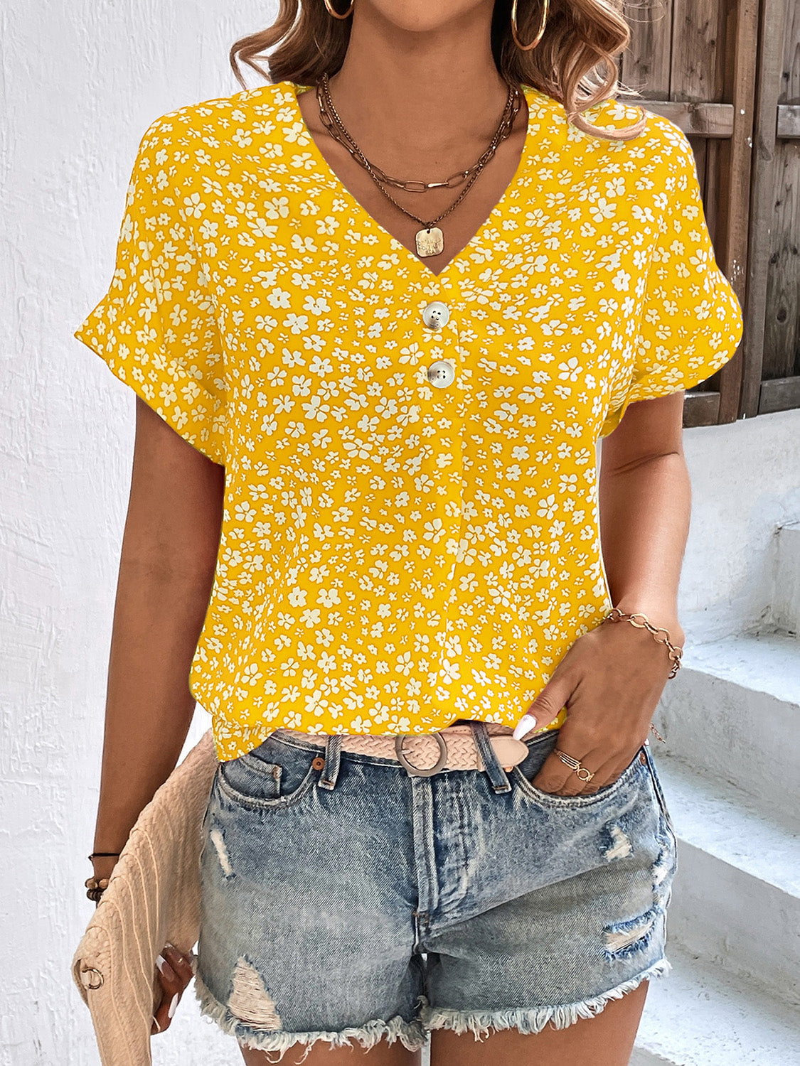 Abigale - Lässige Bluse mit Blumenmuster, V-Ausschnitt und kurzen Ärmeln