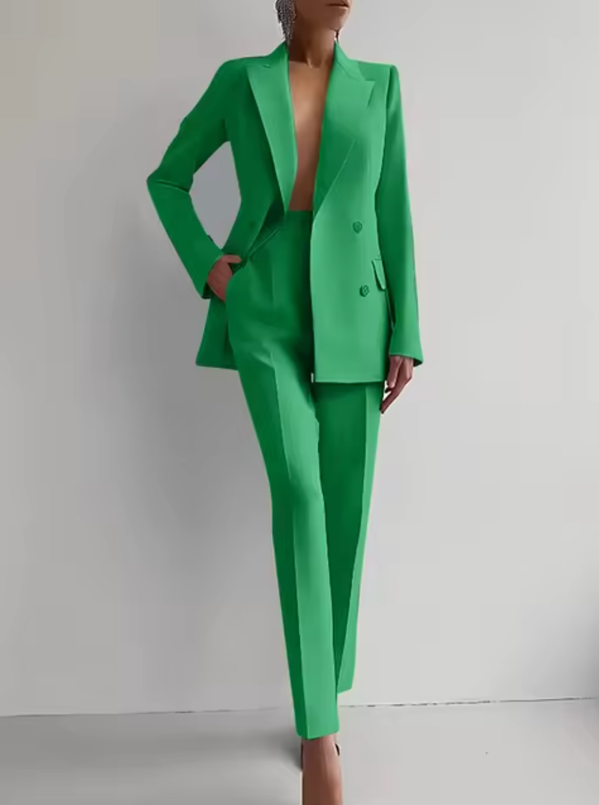 Laylani - Elegantes Set mit Blazer und gerade geschnittener Hose