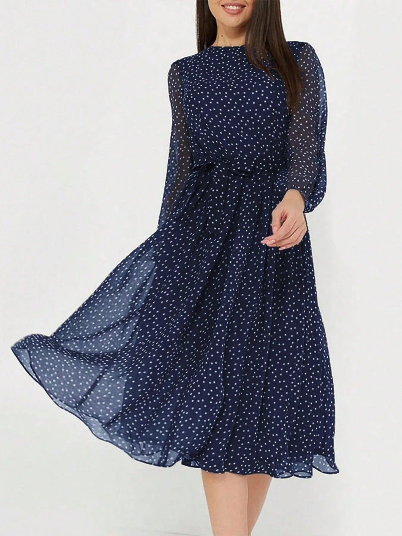 Zahra - Elegantes Midikleid mit langen Ärmeln, Rundhalsausschnitt und Polka-Dots
