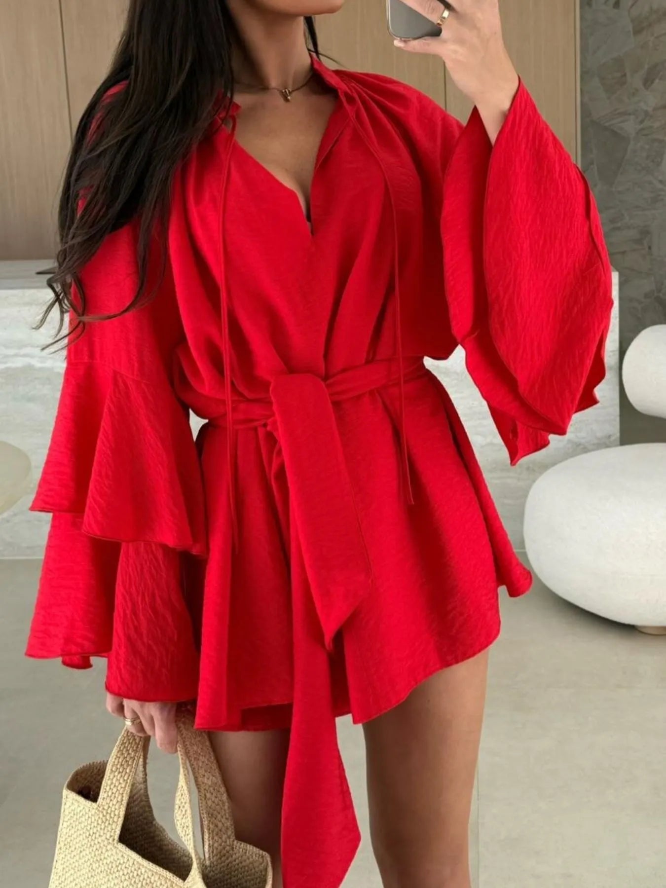 Alice - Mini-Kleid mit langen Ärmeln und Taillengürtel