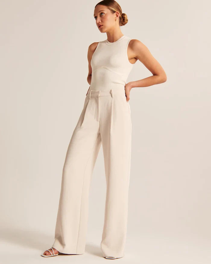 Alina | Taillierte Hose mit weitem Bein in Beige