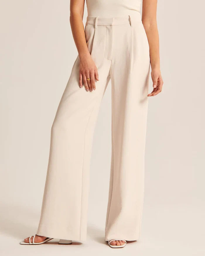 Alina | Taillierte Hose mit weitem Bein in Beige