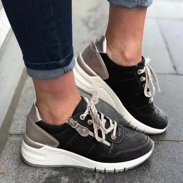 Nyah - Orthopädische Turnschuhe mit Keilabsat