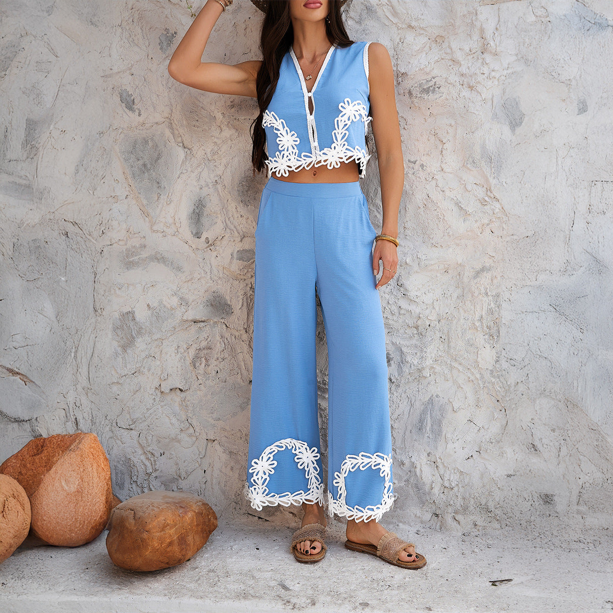 Everlyn - Stilvolles Set mit Spitzen-Top und High-Waist-Hose mit weitem Bein