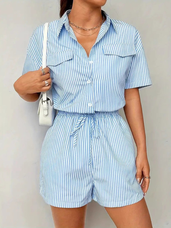 Leanne - Eleganter gestreifter Jumpsuit mit Knopfleiste und kurzen Ärmeln