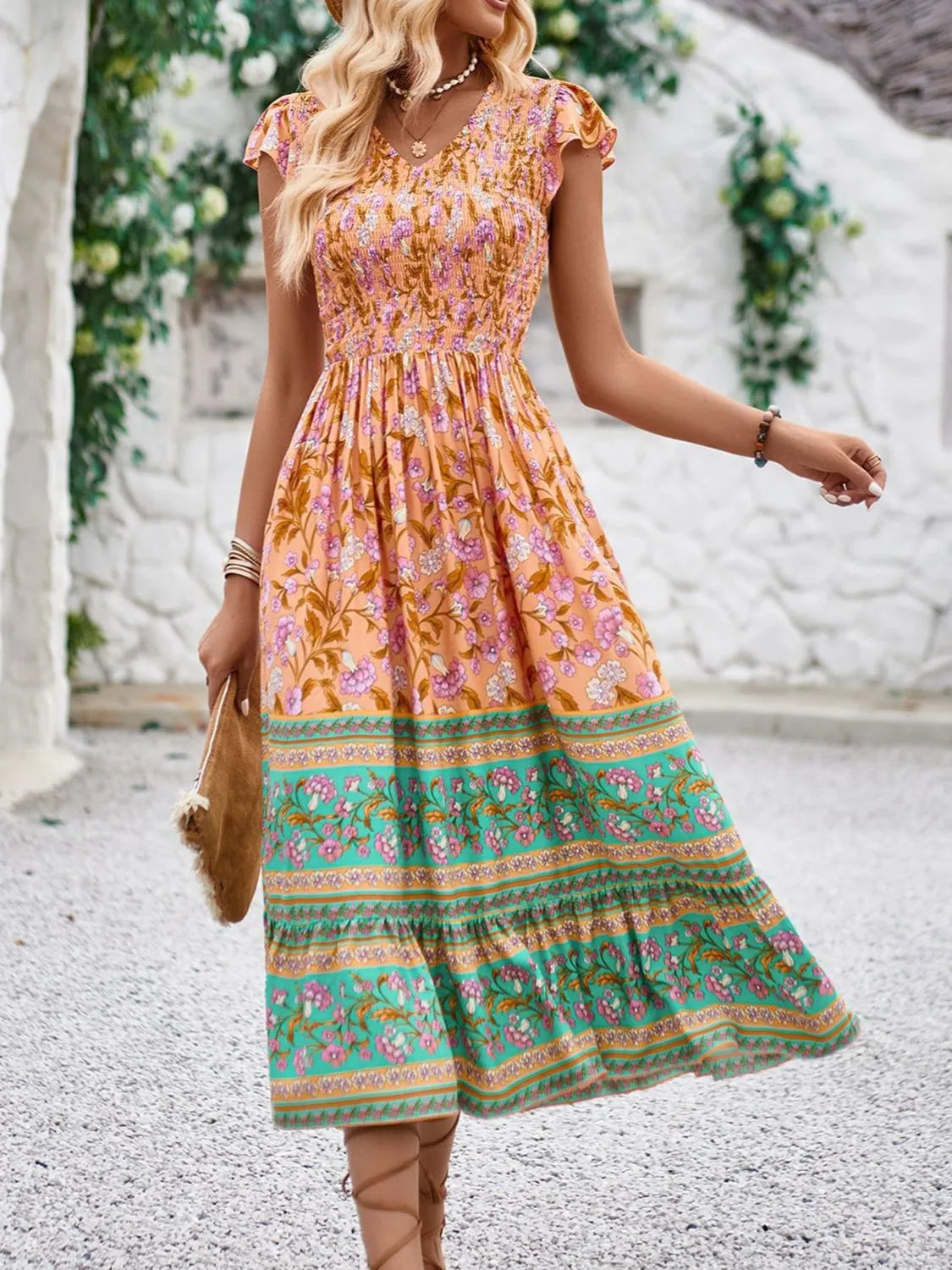 Cassandra - Elegantes Blumen-Kleid mit kurzen Ärmeln