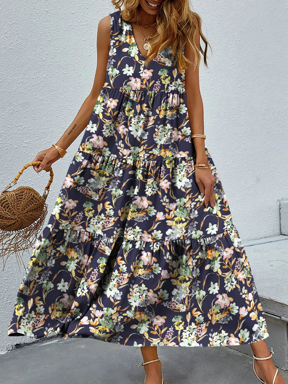 Taylor - Elegantes ärmelloses Maxikleid mit V-Ausschnitt und Blumenmuster