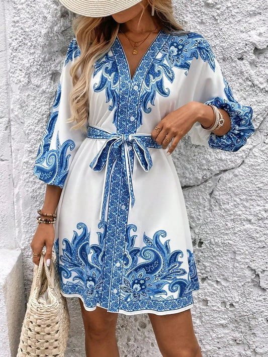 Elsie - Elegantes Minikleid mit V-Ausschnitt und 3/4-Ärmeln