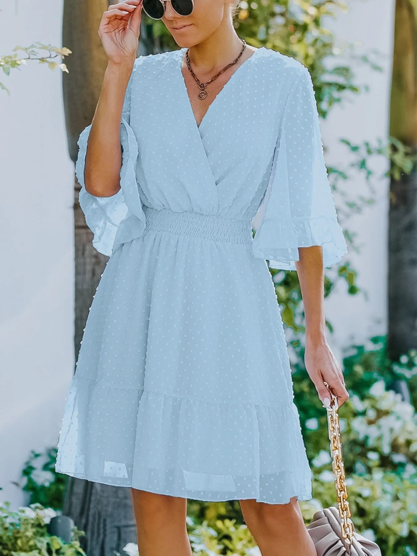 Kelsey - Elegantes Mini-Kleid aus Swiss-Dot-Stoff mit Glockenärmeln