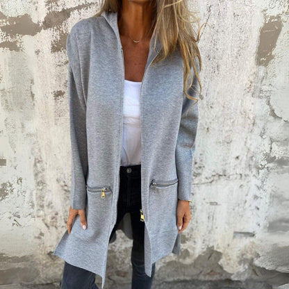 Adelle - Langer, warmer Mantel mit Reißverschluss und Kapuze