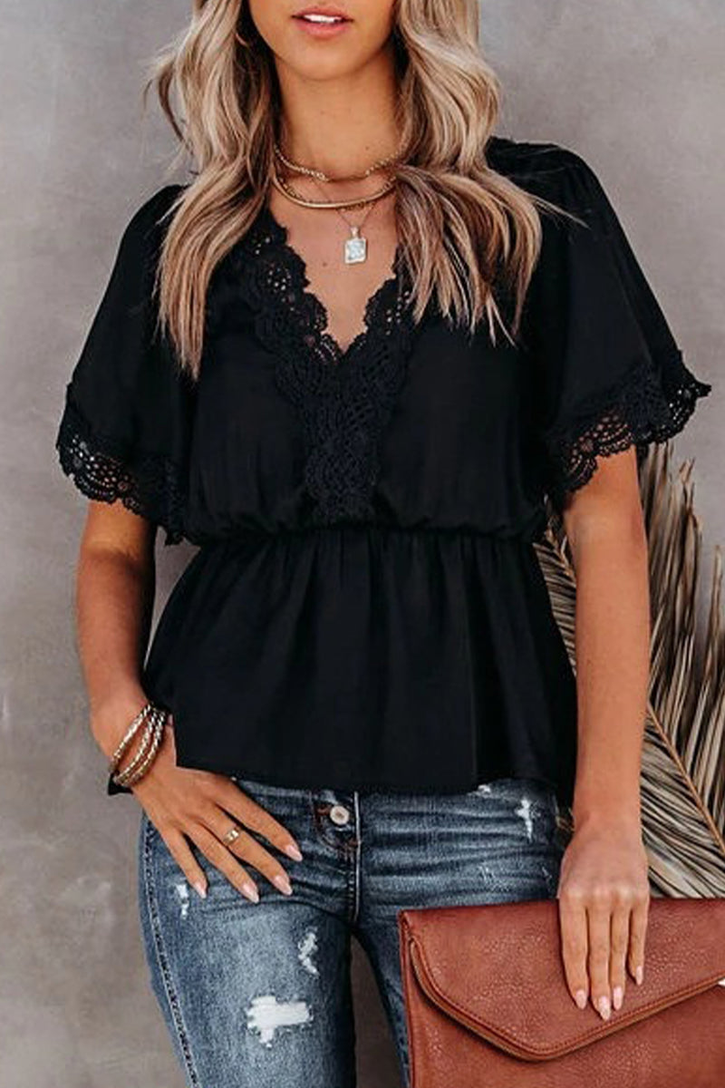 Gracce - Lässige Spitzenbluse mit V-Ausschnitt