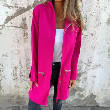 Adelle - Langer, warmer Mantel mit Reißverschluss und Kapuze