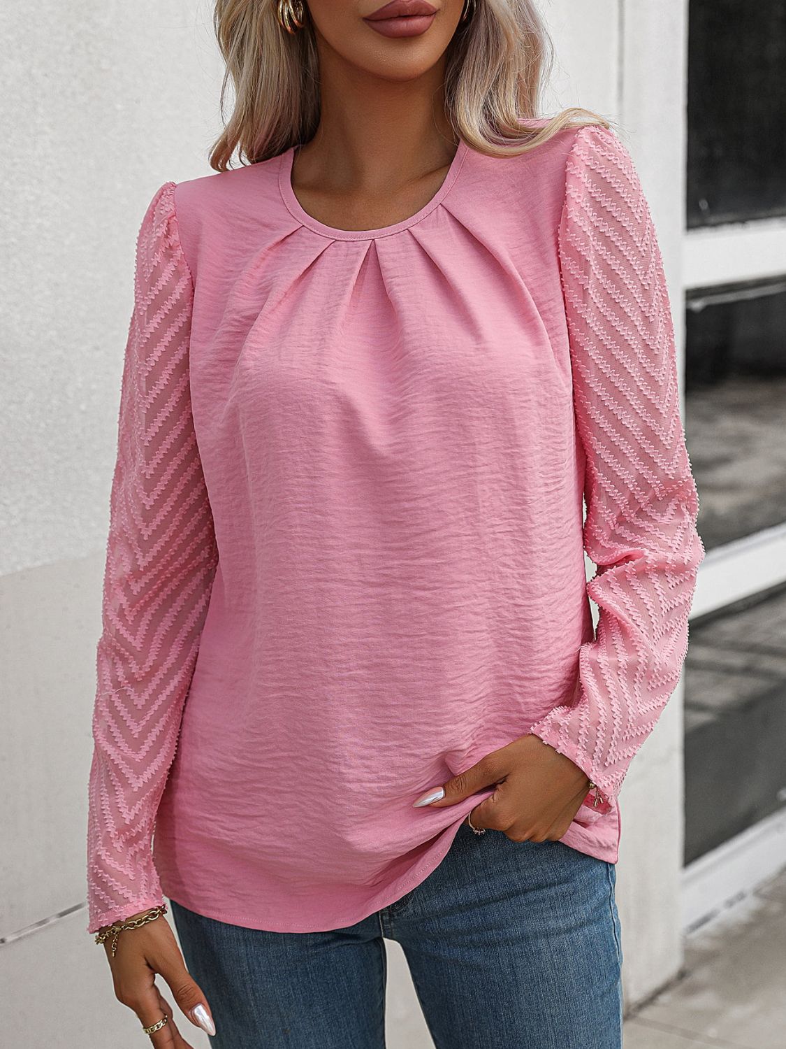 Annalise - Elegante Bluse mit ausgestellten langen Ärmeln und gerafftem Rundhalsausschnitt