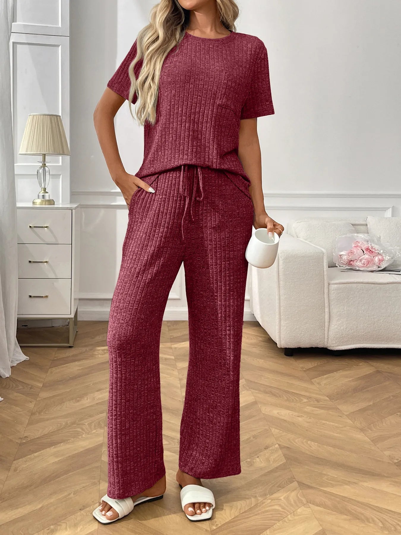 Helene - Elegantes Rippstrick-Set mit kurzärmligem Top und Hose