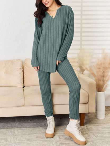 Maura - Lässiges Rippstrick-Pullover- und Hosen-Set