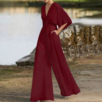 Majlinda | Eleganter Jumpsuit mit V-Ausschnitt
