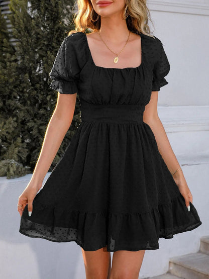 Angelica - Elegantes Mini-Kleid mit kurzen Ärmeln und Schweizer Punktmuster