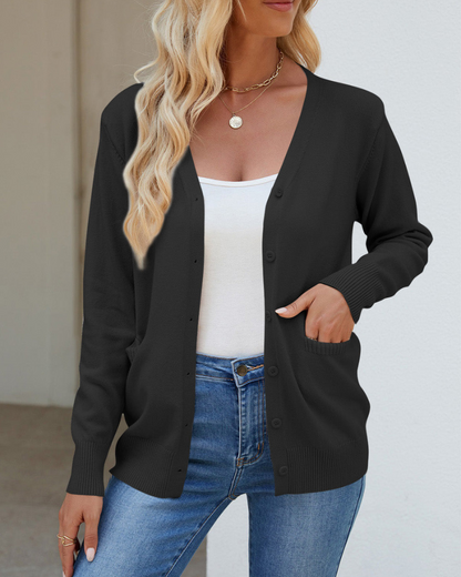 Bessie - Strickjacke mit V-Ausschnitt, Knöpfen, langen Ärmeln und Taschen