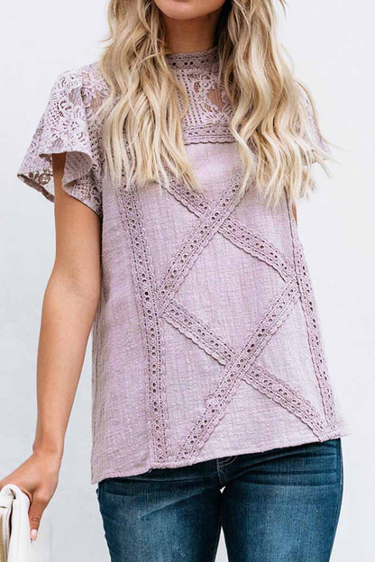 Laila - Schicke Spitzentop-Bluse mit geometrischem Muster und Kurzarm