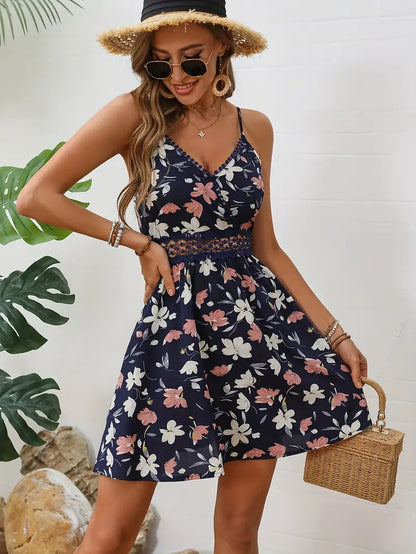 Grace | Stylisches Minikleid mit Blumenmuster für Frauen