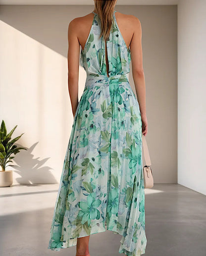 Athena | Ein sommerliches Neckholderkleid