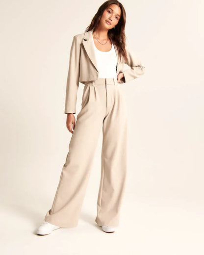 Alina | Taillierte Hose mit weitem Bein in Beige