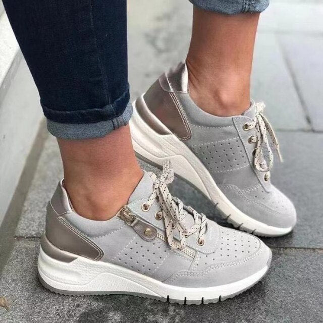 Nyah - Orthopädische Turnschuhe mit Keilabsat