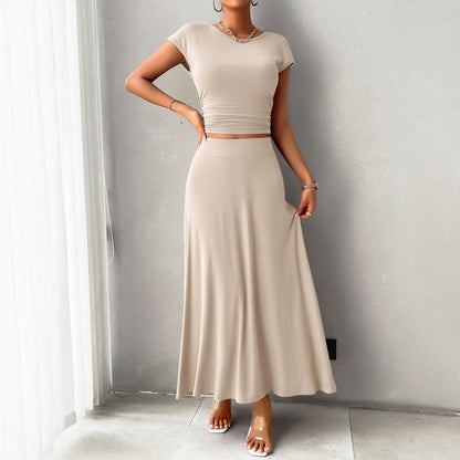 Chiara - Elegantes Set mit figurbetontem Crop-Top und fließendem Rock