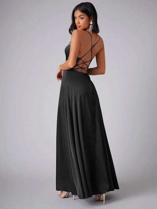Julija | Maxikleid mit fließendem Seidenmuster und elegantem Rücken
