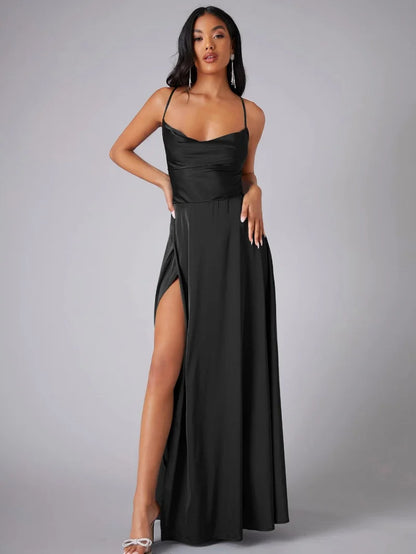 Julija | Maxikleid mit fließendem Seidenmuster und elegantem Rücken
