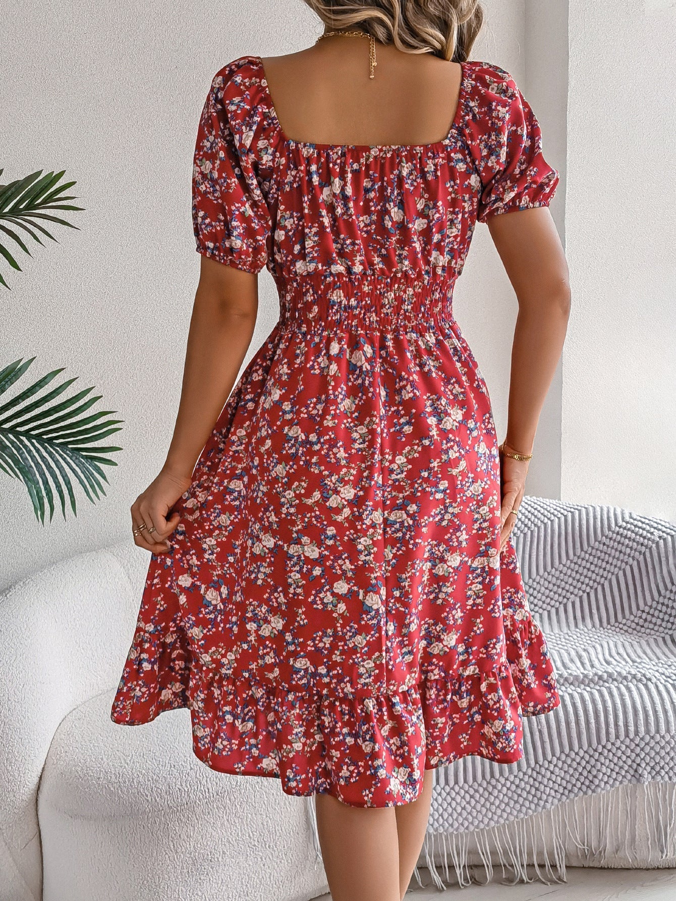 Ella | Feminines Blumenkleid mit Puffärmeln