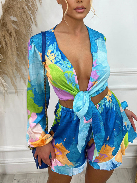Nancy - Stylisches Sommer-Set mit Top und Shorts mit bunten Bändern
