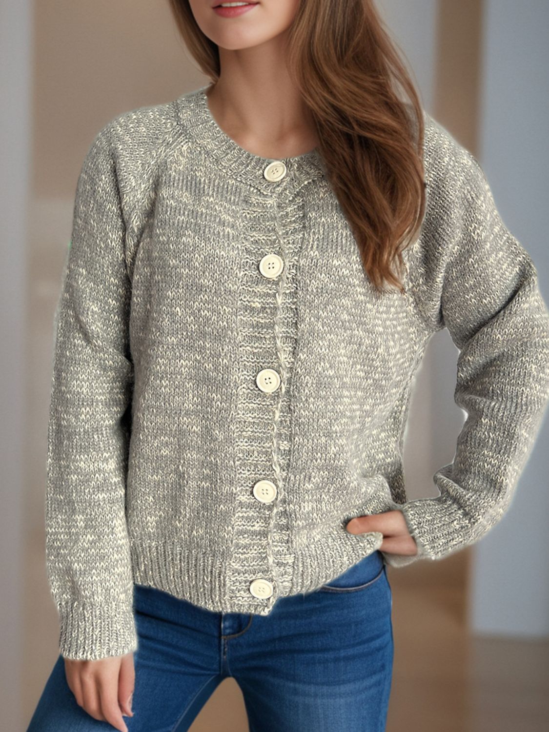 Callie - Eleganter Cardigan mit langen Ärmeln und melierten Knöpfen