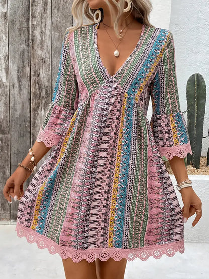 Claire | Elegantes Kleid mit V-Ausschnitt für Frauen mit Spitzenrand