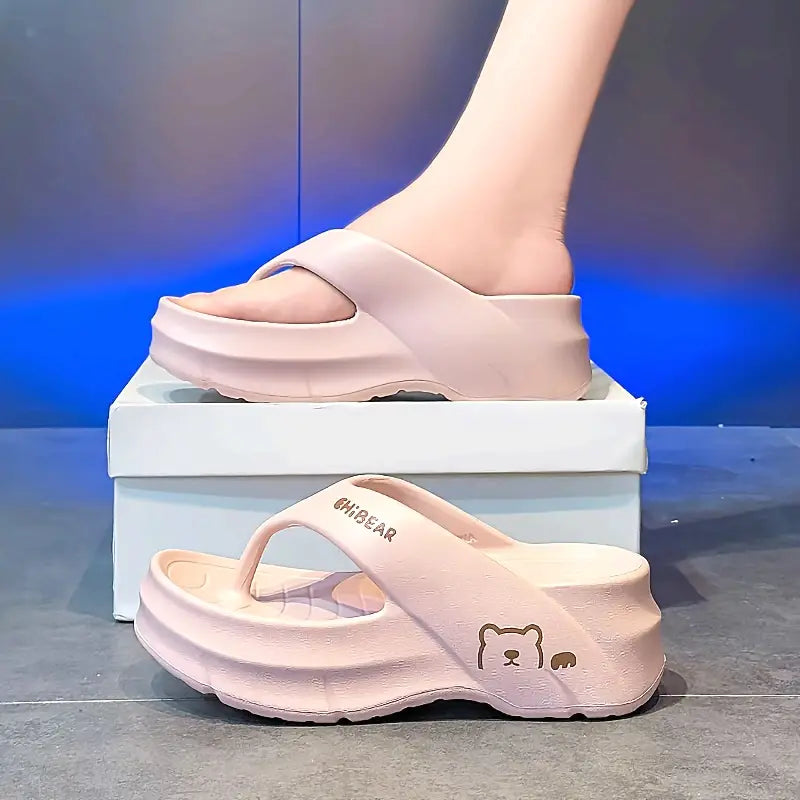 Maya - Stylische schwarze EVA-Flip-Flops für Frauen mit niedlichem Bärendesign