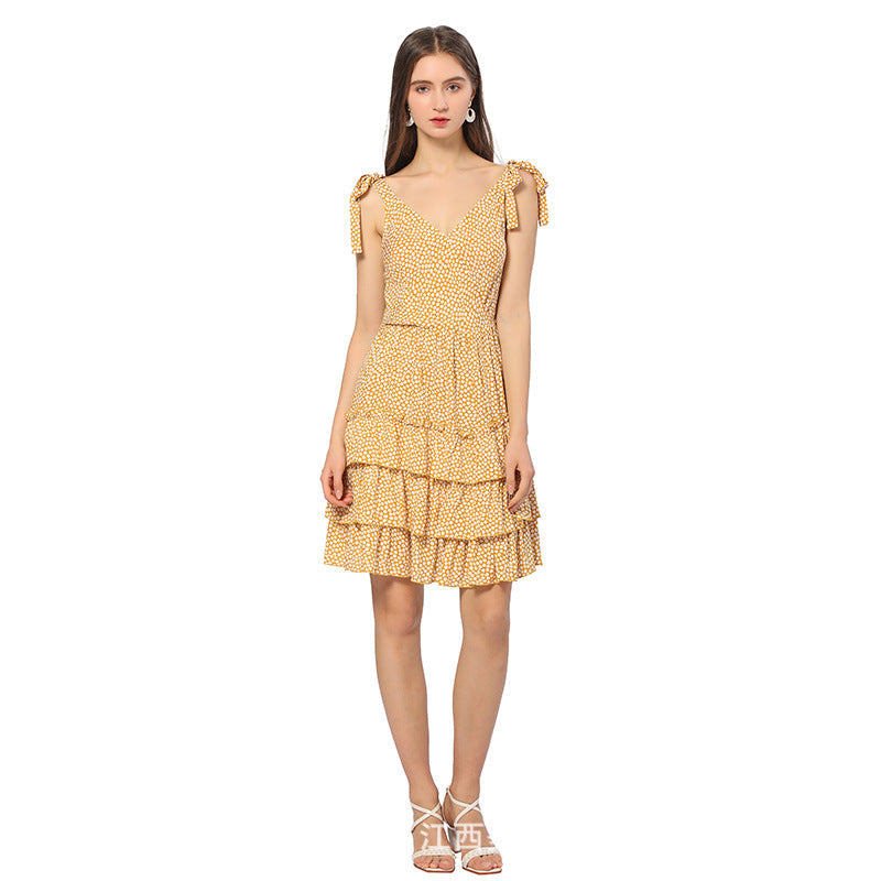 Rina - Französisches Blumenkleid mit V-Ausschnitt