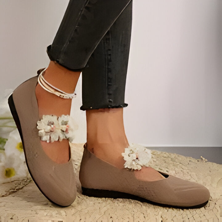 Maxinne | Floral Ankle Strap Flats für Frauen