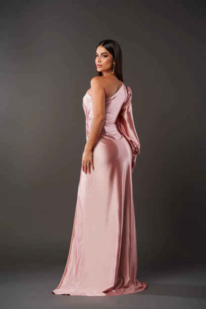 Rebel | Satinkleid – Mühelose Eleganz bei jedem Schritt