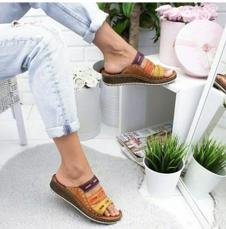 Krystal | Bequeme, stützende dreifarbige Sandalen für Frauen